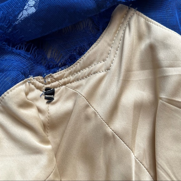 Tadashi Shoji Chantilly Boatneck Lace blue sheath dress - Picture 6 of 10